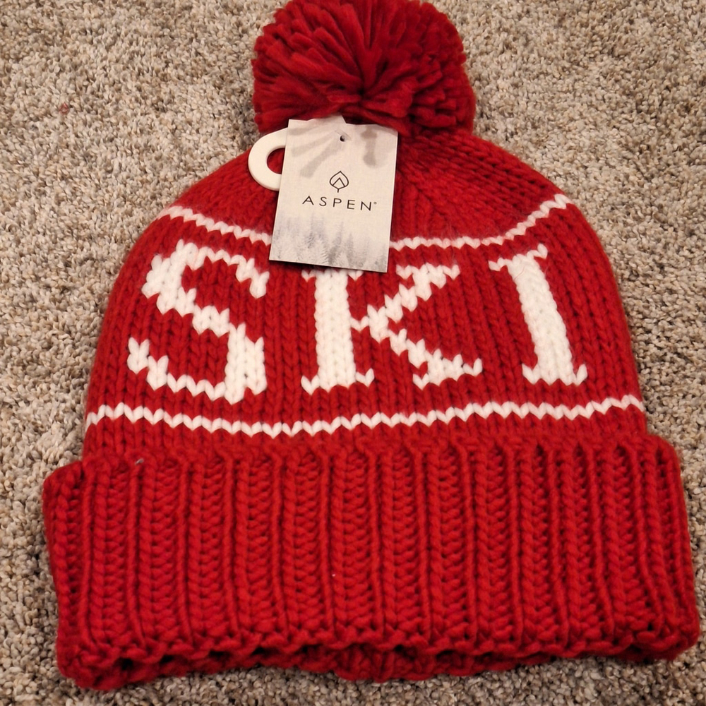 NWT ASPEN SKI Pom Hat Beanie Chunky red white apres winter Men Women Unisex